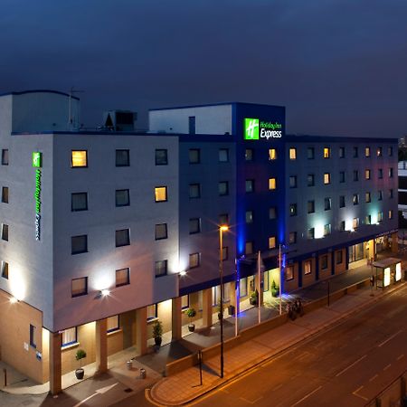 Holiday Inn Express Park Royal By Ihg London Eksteriør billede