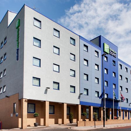 Holiday Inn Express Park Royal By Ihg London Eksteriør billede