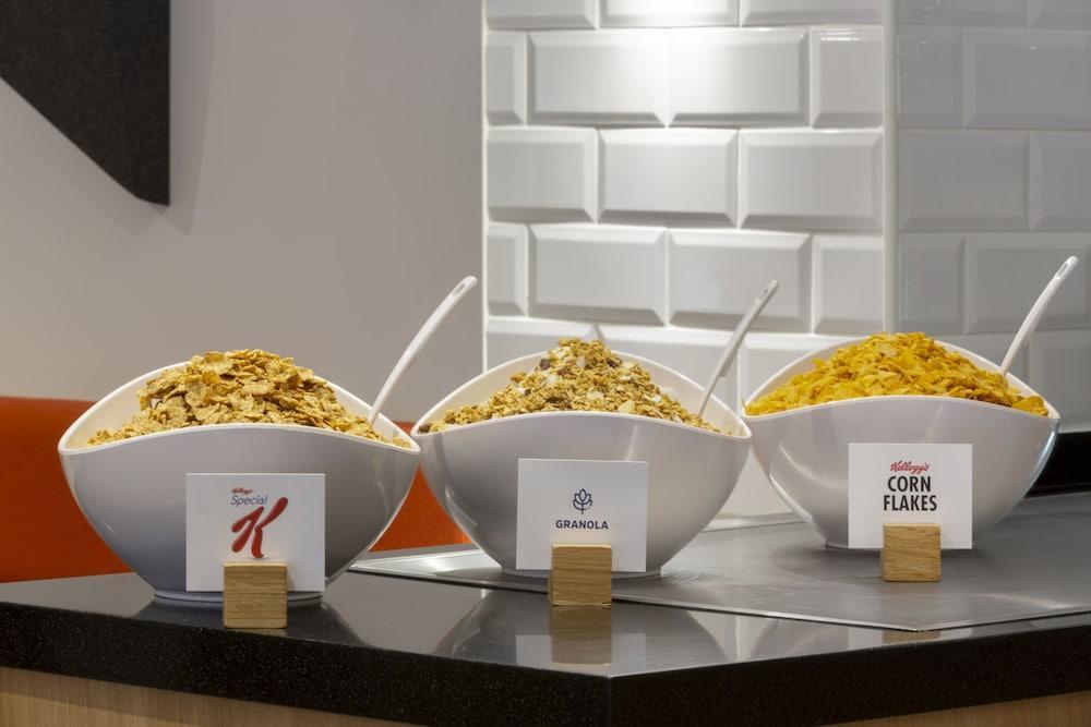 Holiday Inn Express Park Royal By Ihg London Eksteriør billede