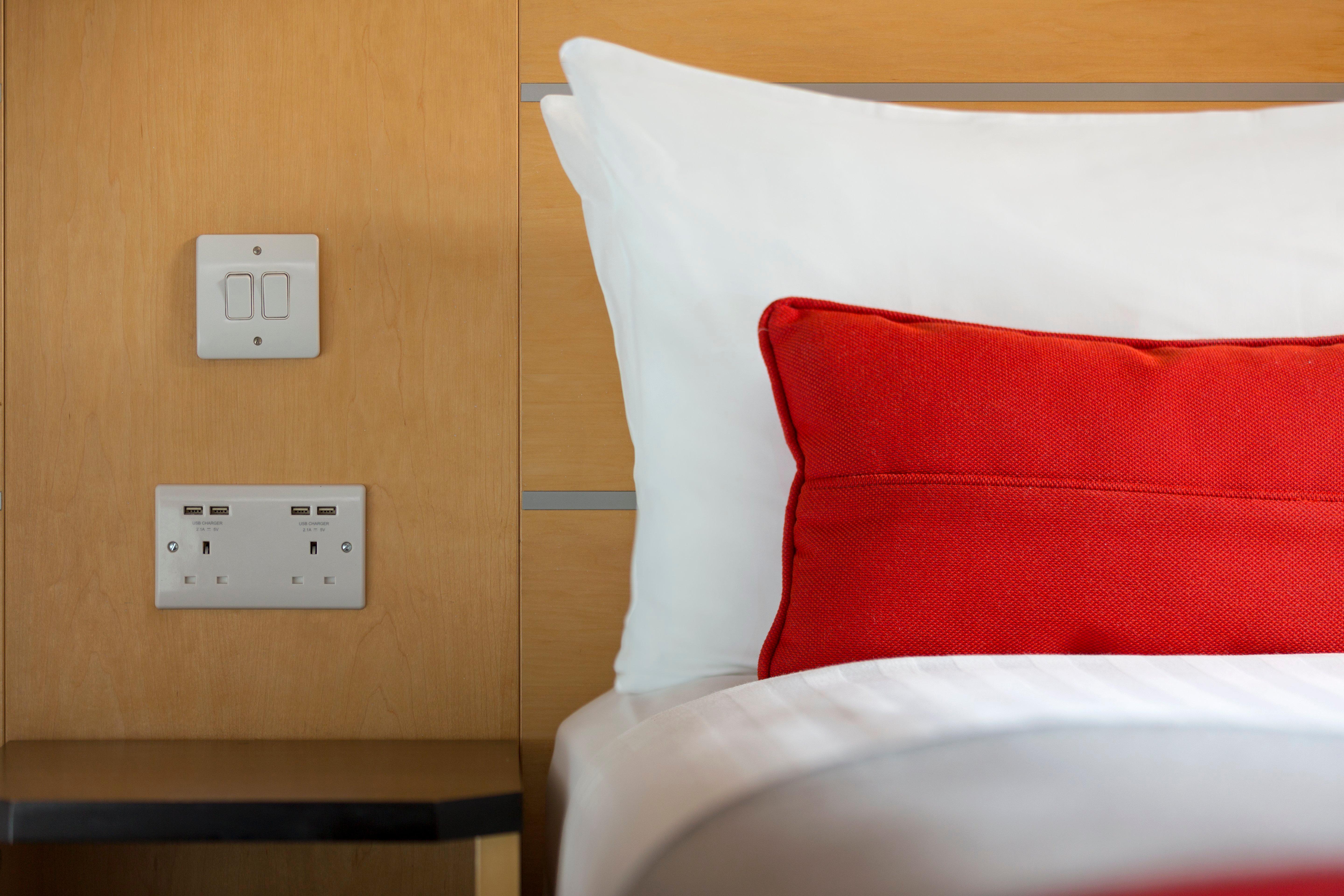 Holiday Inn Express Park Royal By Ihg London Eksteriør billede