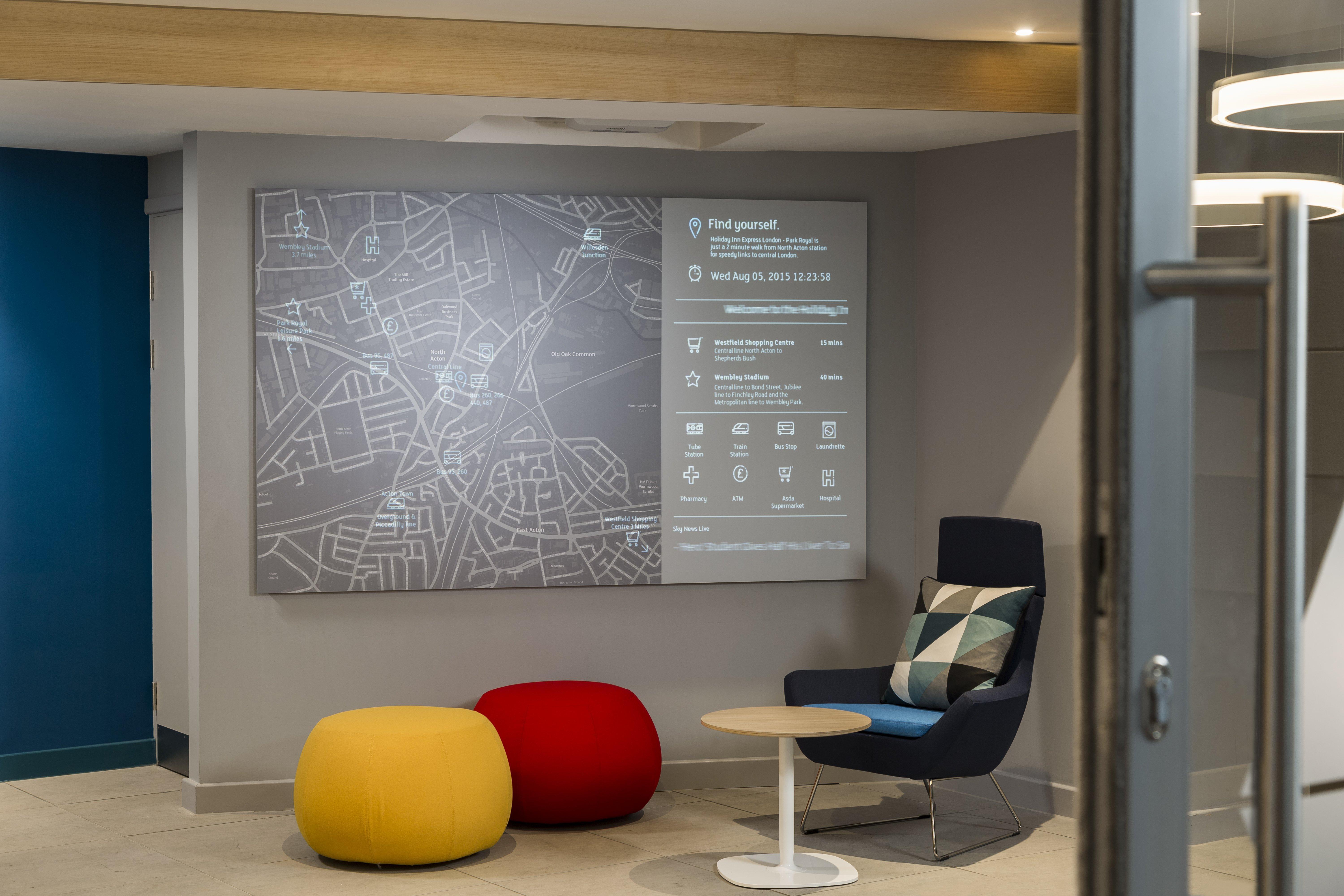 Holiday Inn Express Park Royal By Ihg London Eksteriør billede