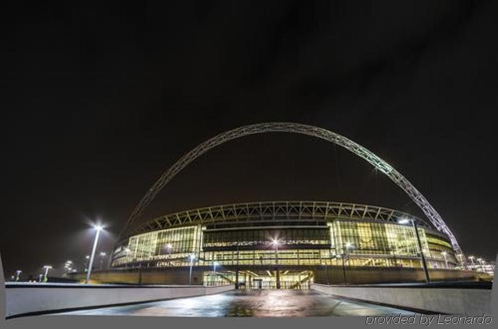 Holiday Inn Express Park Royal By Ihg London Eksteriør billede