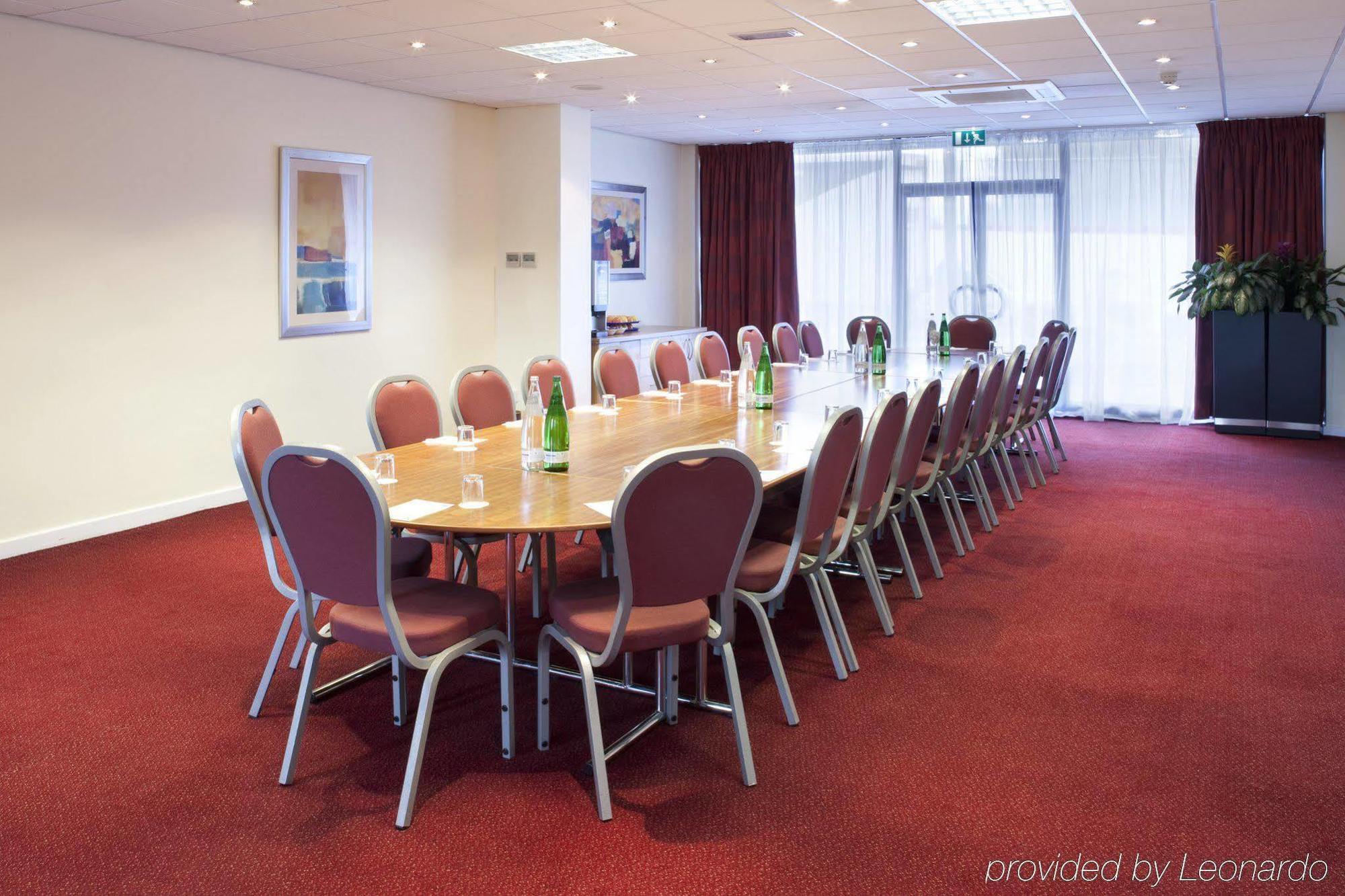 Holiday Inn Express Park Royal By Ihg London Eksteriør billede