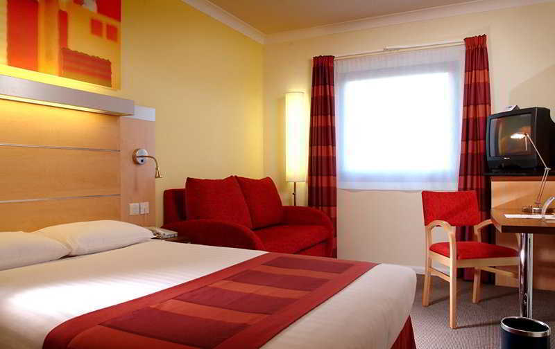 Holiday Inn Express Park Royal By Ihg London Eksteriør billede