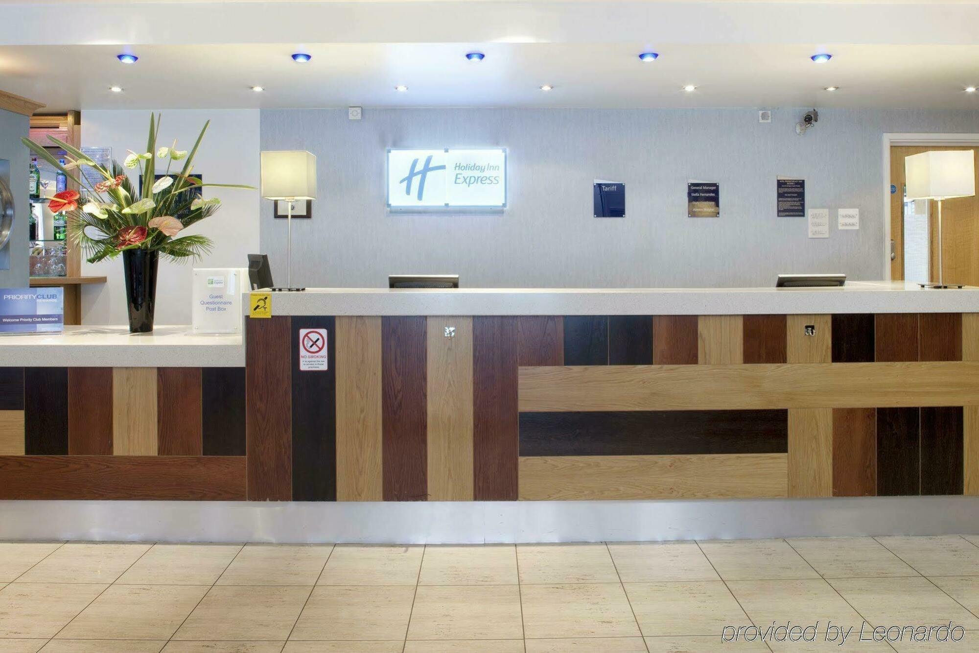Holiday Inn Express Park Royal By Ihg London Interiør billede